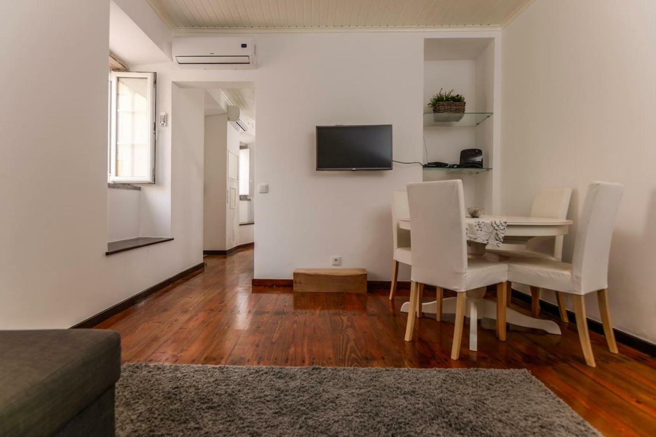 Seaside Family Townhouse - 100M From The Sea! Leilighet Cascais Eksteriør bilde